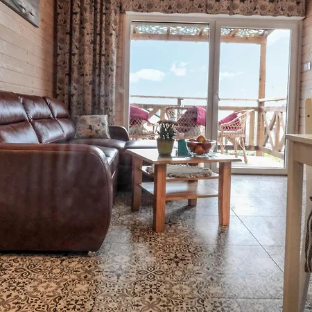 Holiday home Gorgeous In With Kitchen Wolin